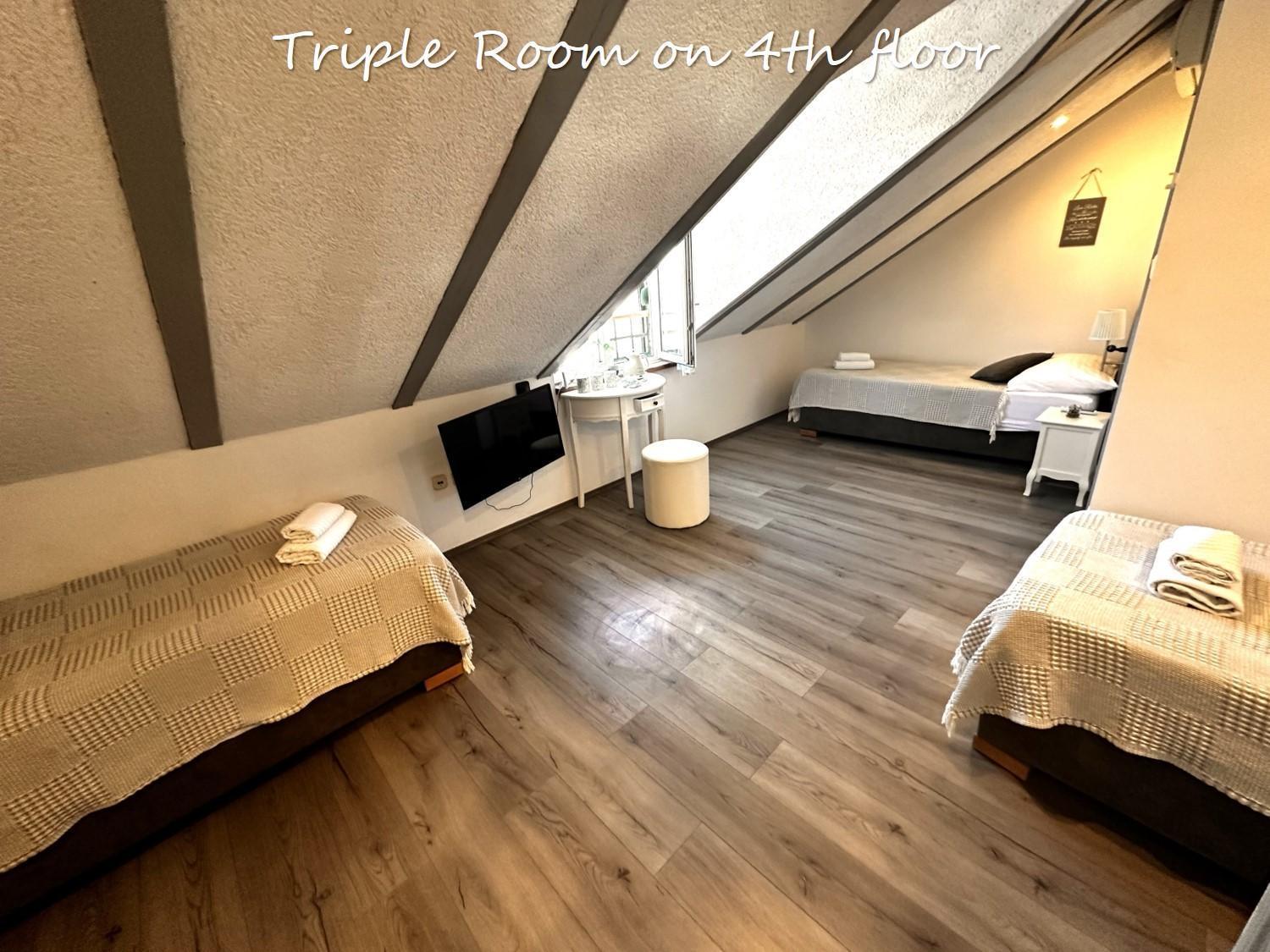 XIV Century Rooms Kaštela Buitenkant foto