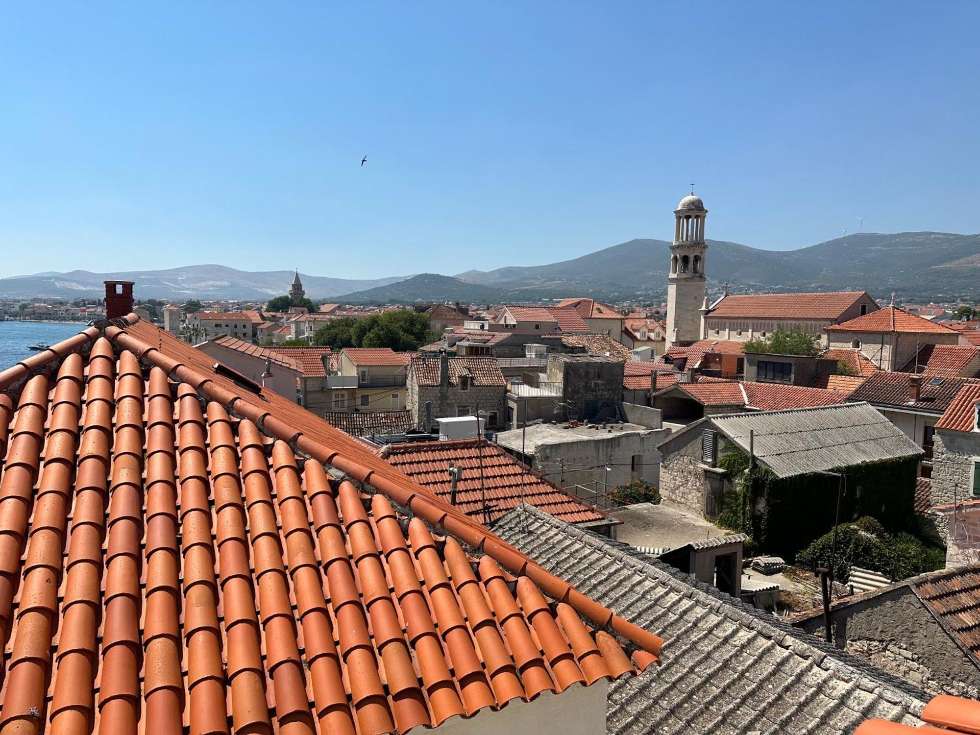 XIV Century Rooms Kaštela Buitenkant foto