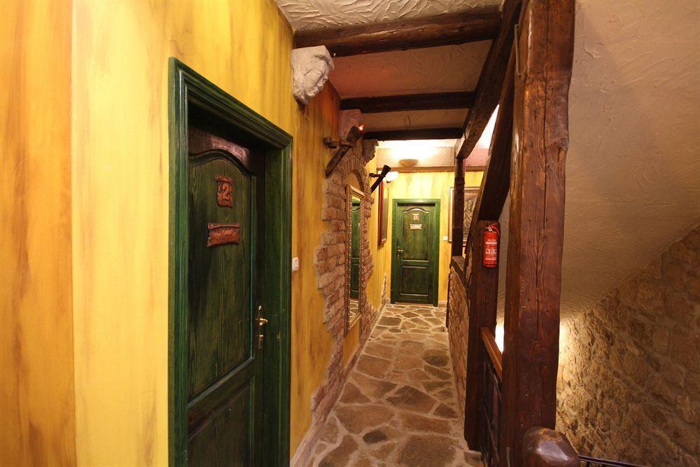 XIV Century Rooms Kaštela Buitenkant foto